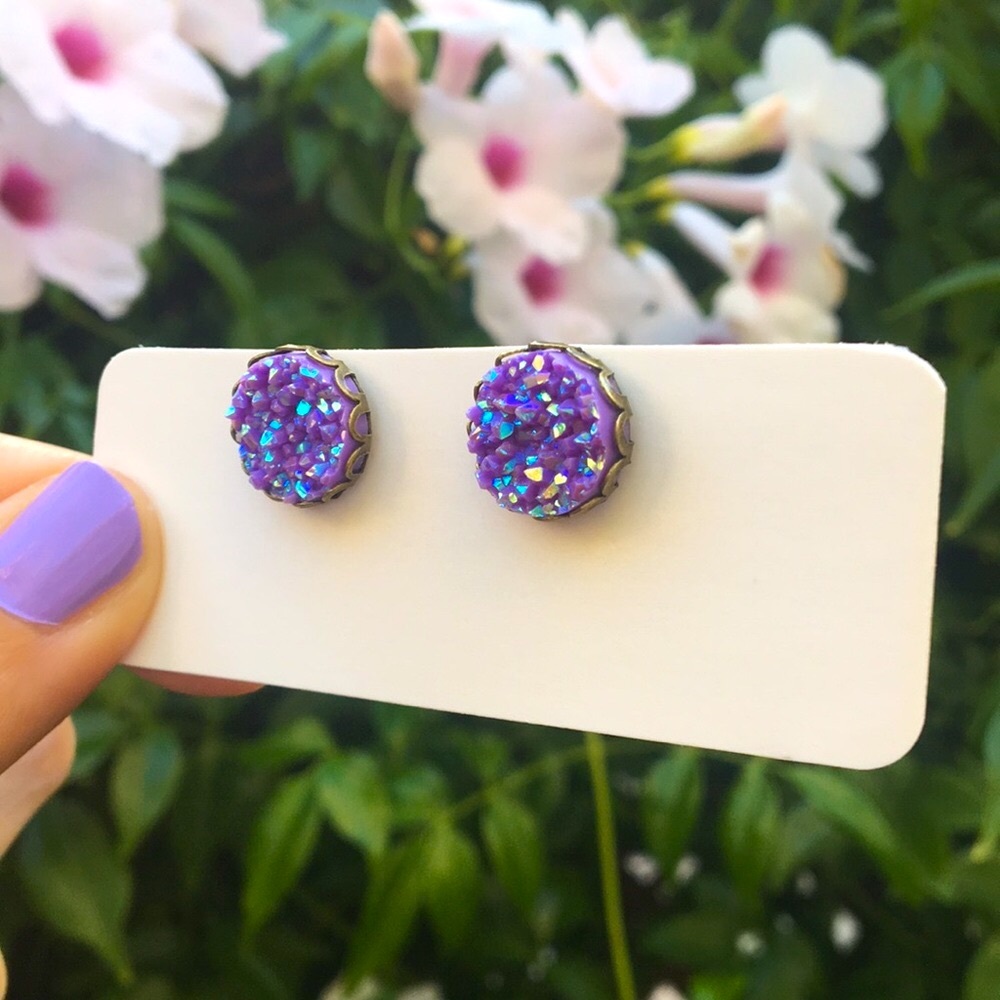 Iridescent Lilac Aurora Borealis Druzy + Antique Brass Filigree Earrings - Picture 8 of 9